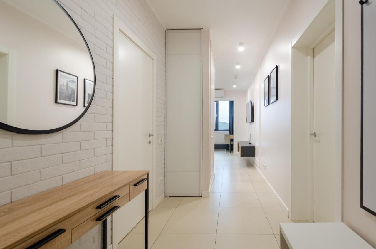 Petrovdom 13-141 In Rc New York Concept House With Bathroom Киев Экстерьер фото