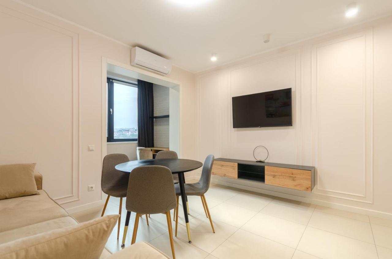Petrovdom 13-141 In Rc New York Concept House With Bathroom Киев Экстерьер фото